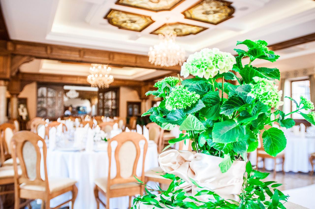 Hotel Palac Poledno Extérieur photo
